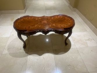 Cocktail Coffee Table