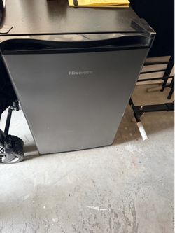 Mini fridge