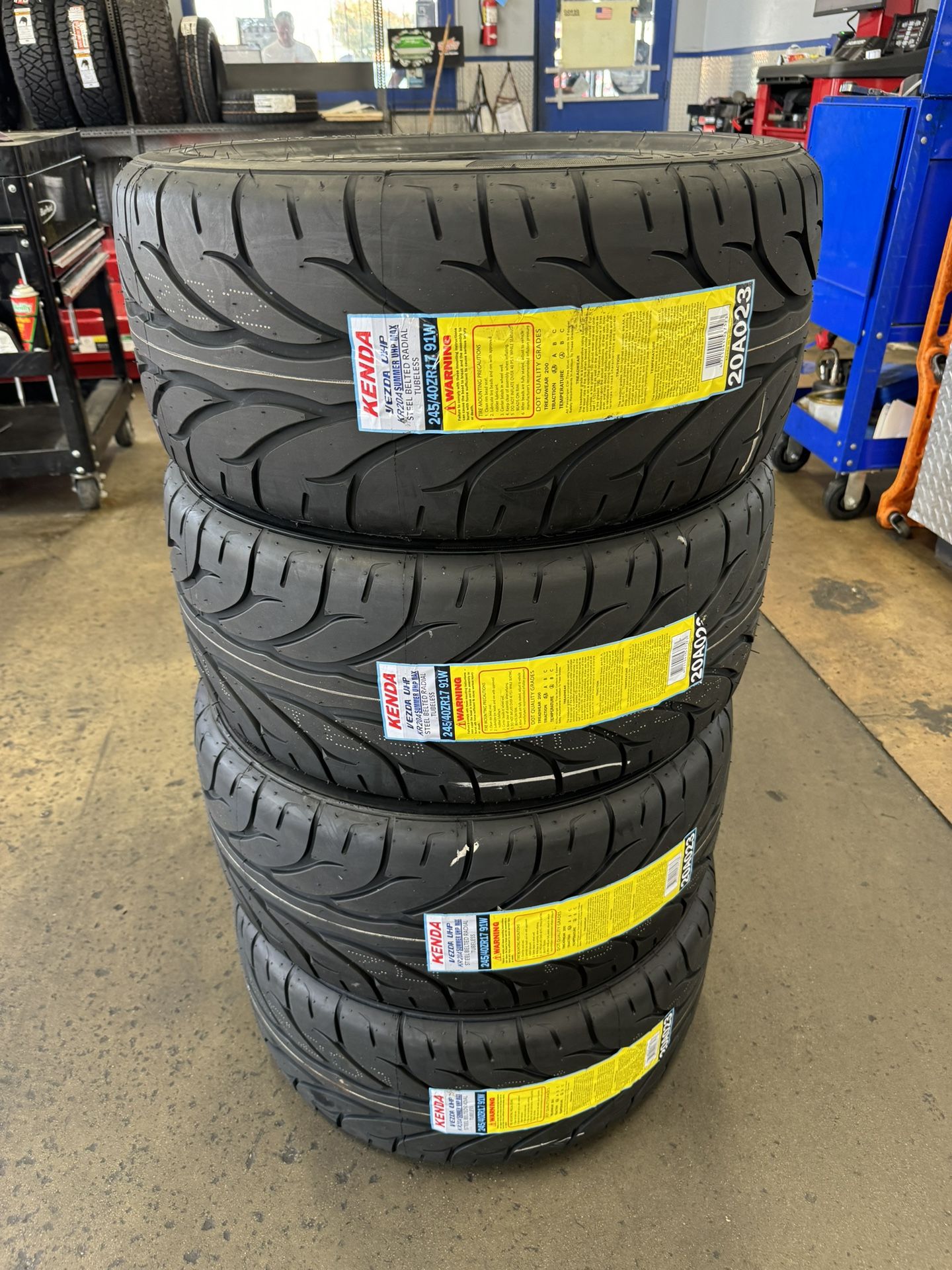 Kenda 245/40ZR17 タイヤ付きホイール 17インチ Kenda 245/40ZR17 タイヤ付きホイール 17インチ