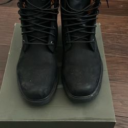Black Timberlands (Box included)