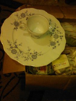 7 Fine China plates 6 Fine China tea cups for crystal glass wine glasses