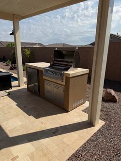 Built-In Outdoor Kitchen Island with Grill