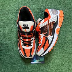 Nike Vomero 5 total orange size 10.5men/12women