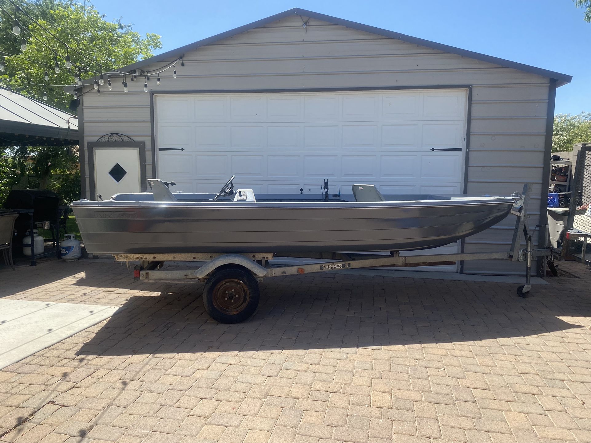 Kingfisher Bass Boat