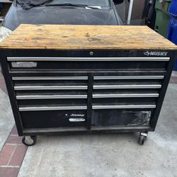 Husky Tool Box 46in