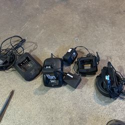 Motorola And Kenwood Walkie-Talkie Charger