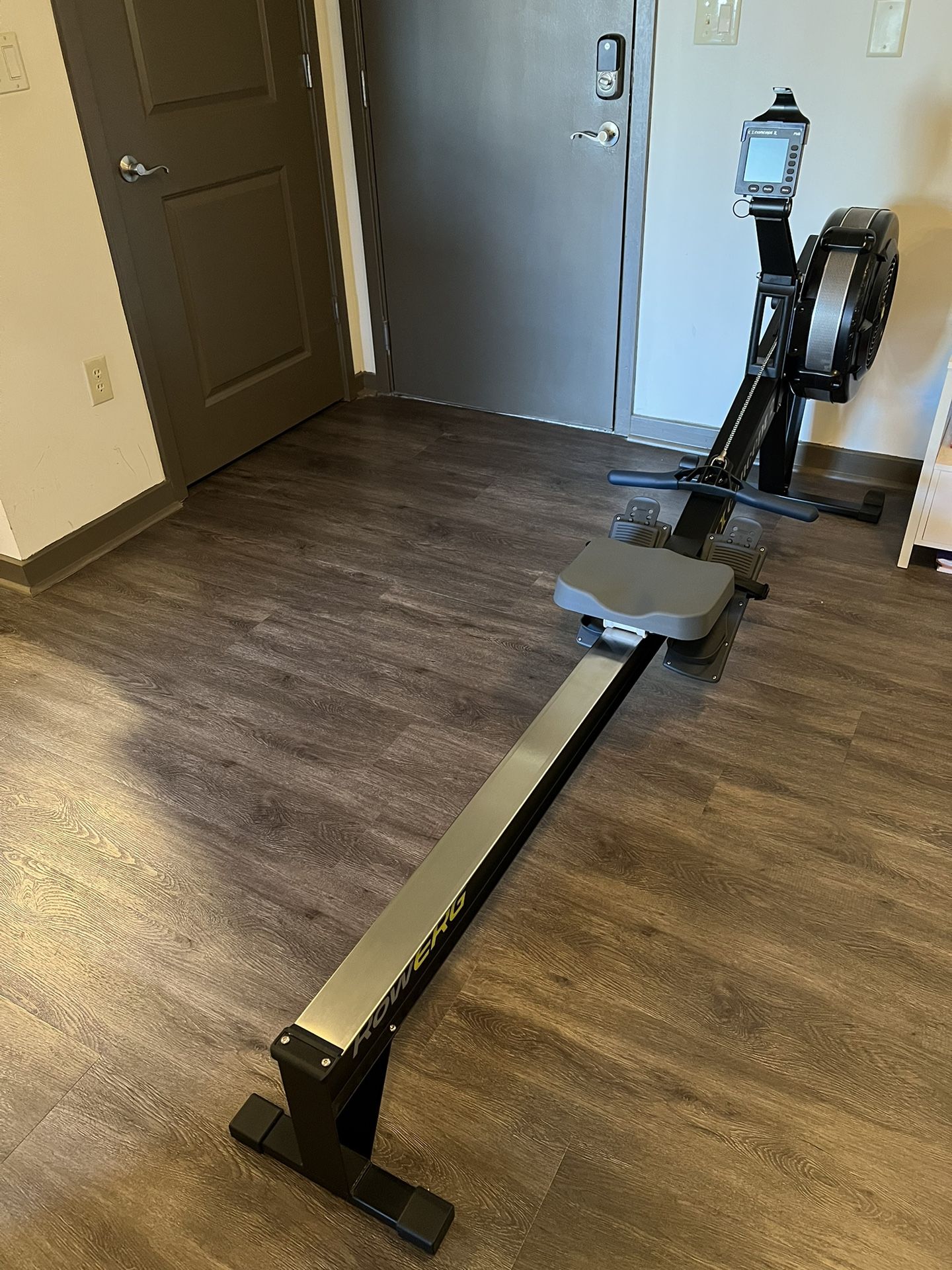 Concept2 Rowing Machine - LIKE NEW!