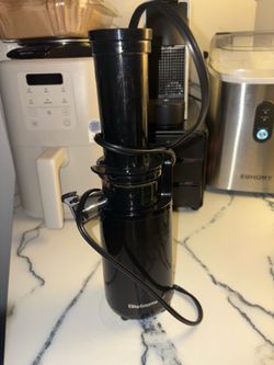 Mini juicer