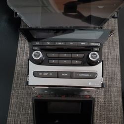 Honda Pilot 2nd Gen Stereo with Navigation system