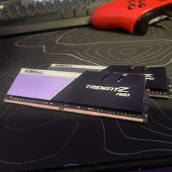 32GB DDR4 Gskill Trident Ram 