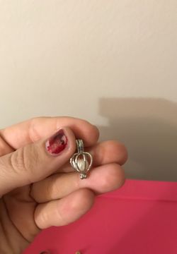 Silver pearl locket necklace