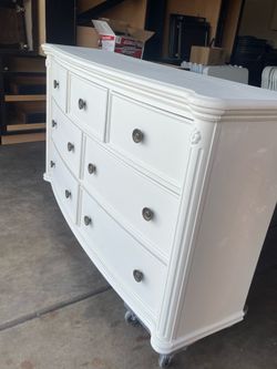 Dresser Ivory White