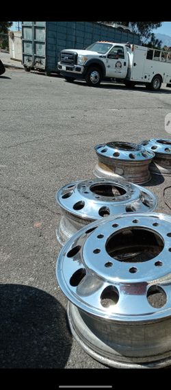 Wheels for sale 22.5 metrics