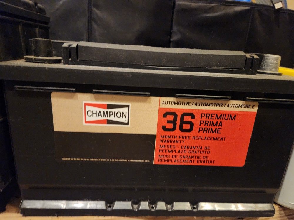 Champion Premium H7 800 CCA Car Battery