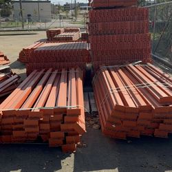 Teardrop Pallet Racks