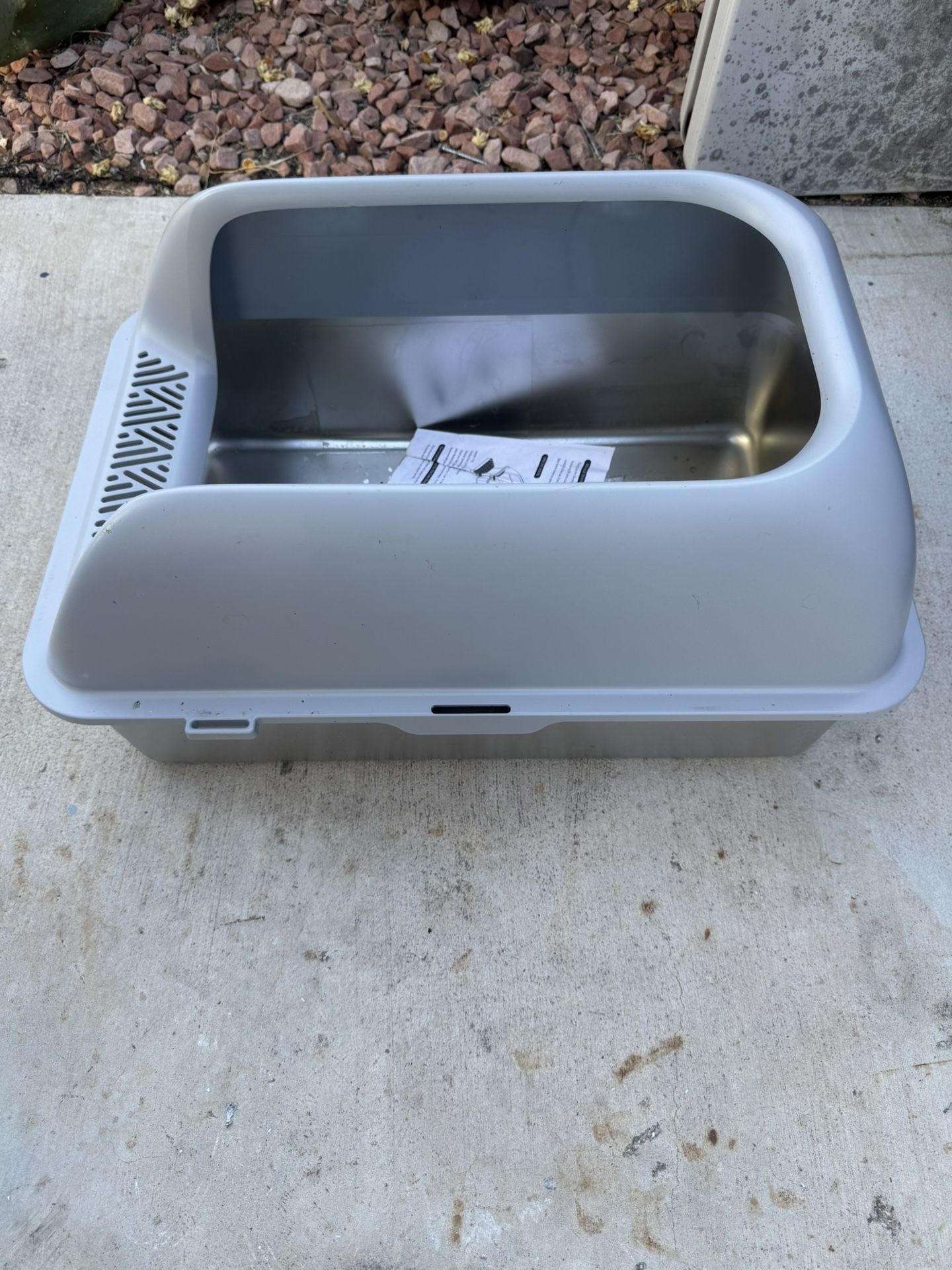 Stainless Steel Cat Litter Box With Lid