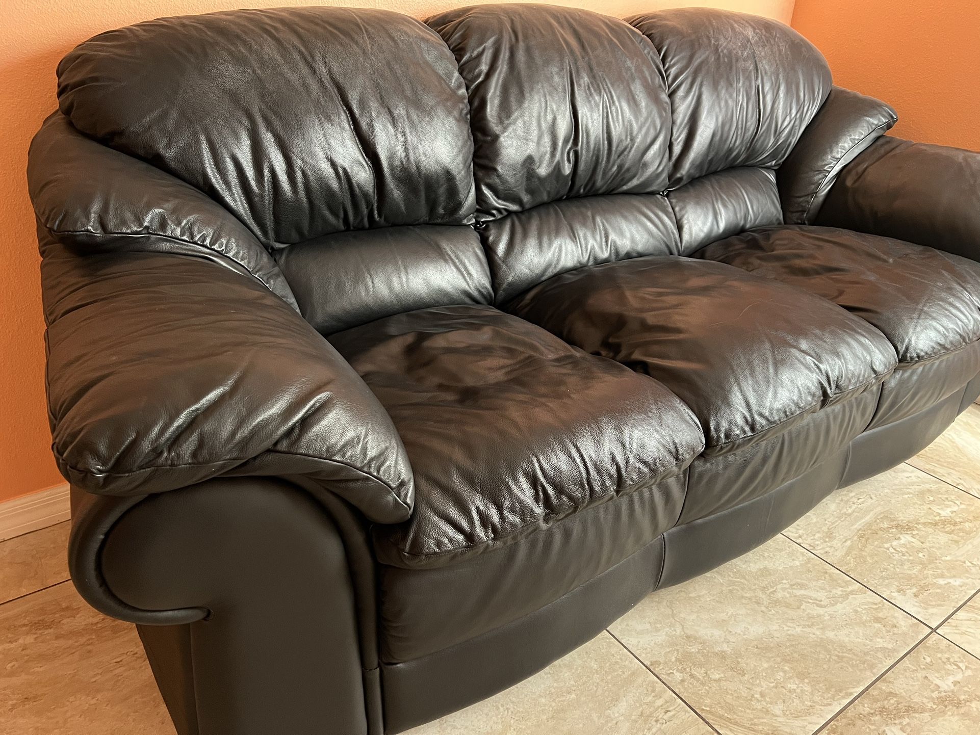 Black Leather Sofa Set