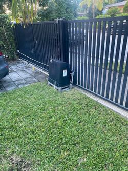 Electric gate stops halfway or won’t close? Same-day help for motor