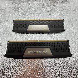CORSAIR Vengeance 64GB (2 x 32GB) 288-Pin PC RAM DDR5 5600 (PC5 44800)
