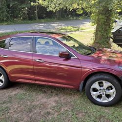 Honda Accord Crossover 2010