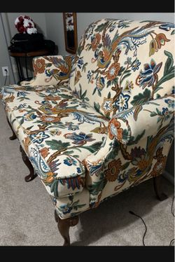 Vintage couch -embroidery