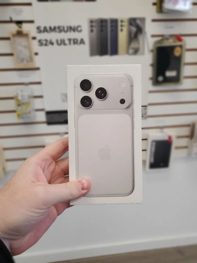 🚨 New Release Alert – Apple iPhone 17 Pro 6.3 inch (Brand New, Unlocked) with Full Coverage & $1 to Grab It Today!