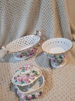 4 Vintage Collectable Pieces By Baum Bros With Copper And 3d Floral Details 