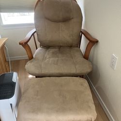 Glider / Rocking Chair 