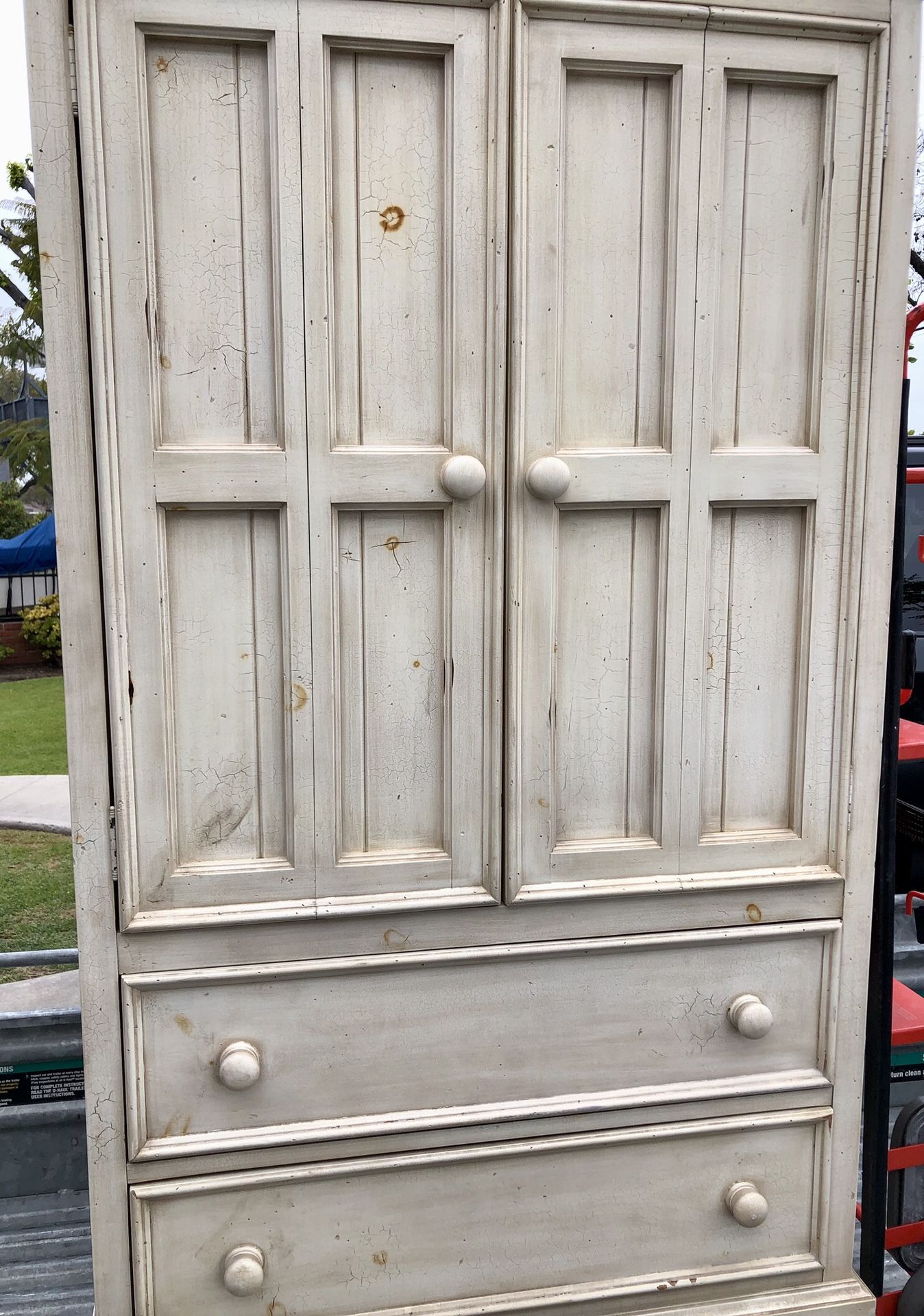 Armoire Cabinet