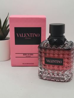 Valentino 

Donna Born in Roma Intense Eau de Parfum

3.4 fl