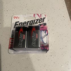 Max 9 volt batteries 4 pieces