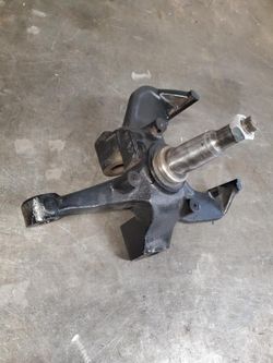 1 Inch Kingpin Front Steer Spindle