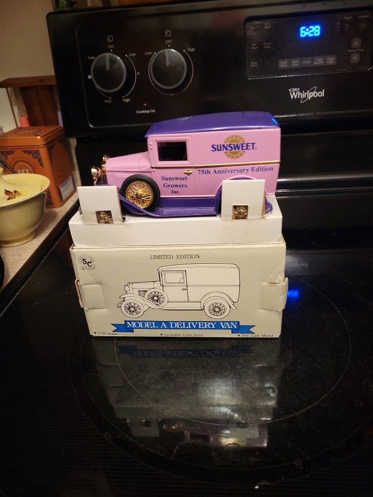 SPEC CAST DIE CAST MODEL A DELIVERY VAN