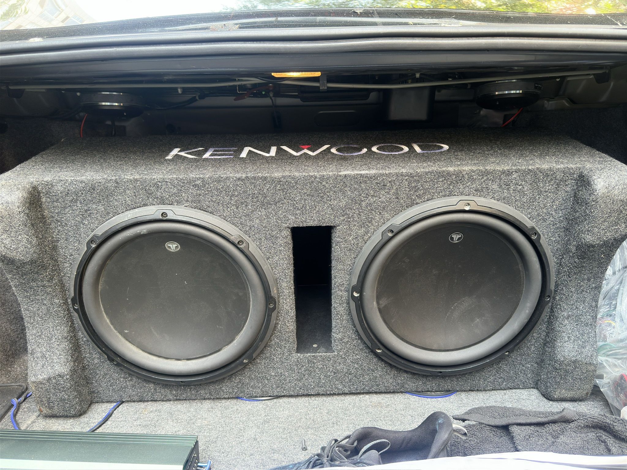 Dual 12 Inch Sub And 5 Channel Amp
