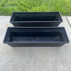 2 Plastic Rectangular Planter Boxes 