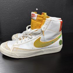 Nike shoes - Men size 9