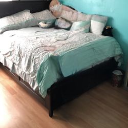 Queen Bed Frame 