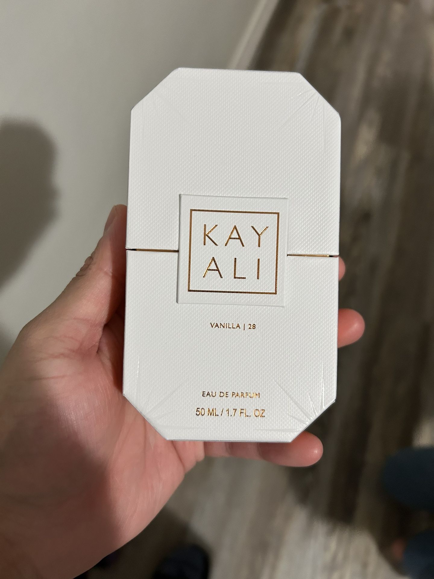 Kayali Vanilla 28 