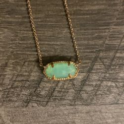Kendra scott necklace 