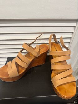 Lucky brand wedge sandals