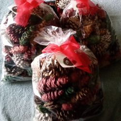 Home Decoration Pinecones Bag 