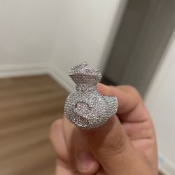 Moissanite