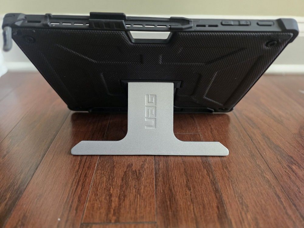 URBAN ARMOR GEAR UAG For Surface