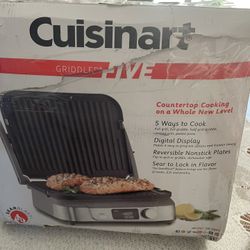 Cuisinart GR-5BP1 Electric Griddler FIVE, Enjoy 5-in-1 Functions, LCD Display, Wide Temperature Range and Sear Function, Stainless Steel 