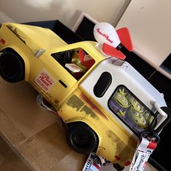 Disneyland Alien Pizza Planet Truck Popcorn Bucket 