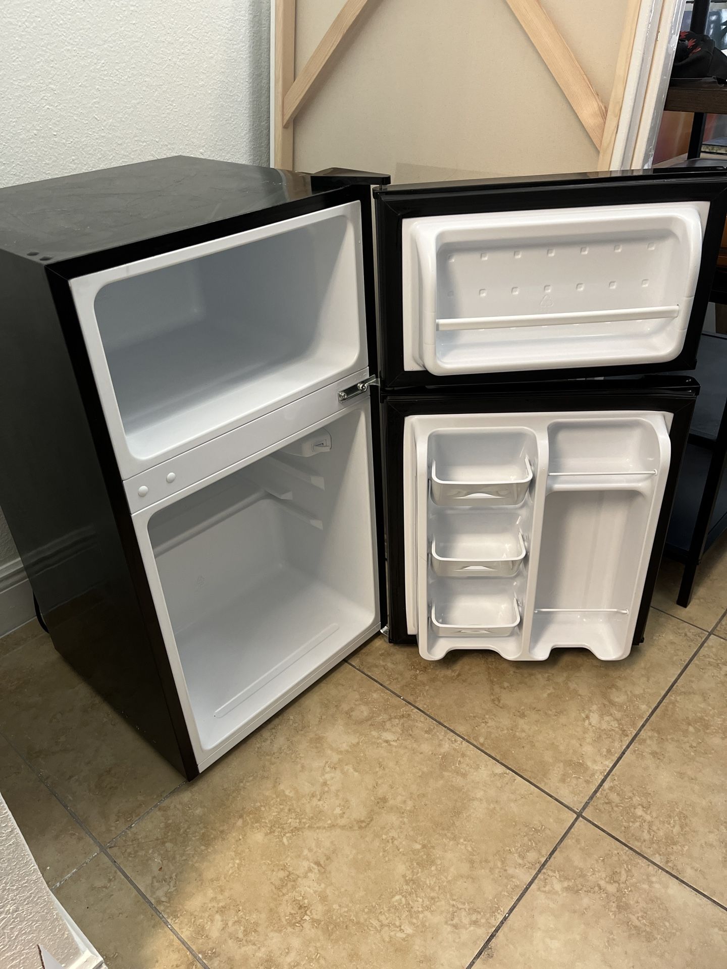 Mini Fridge for Sale in Miami, FL OfferUp