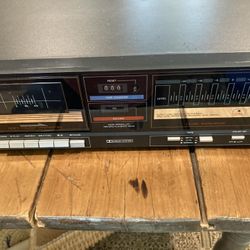 Sanyo tape player