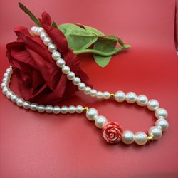 Pearl Necklaces 