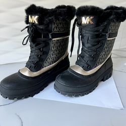 Women’s MK Designer Fur Lined  Boots