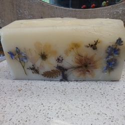 ROSY RINGS BOTANICAL BRICK CANDLES